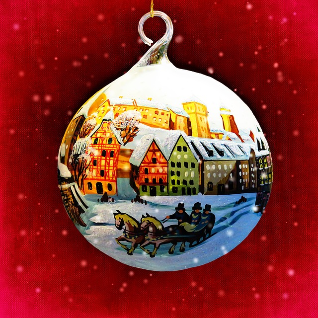 christmas-ornament-1093361_640